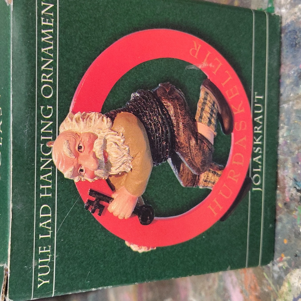 Yule Lad Hanging Ornament with A Playful Door Slammer Figurine